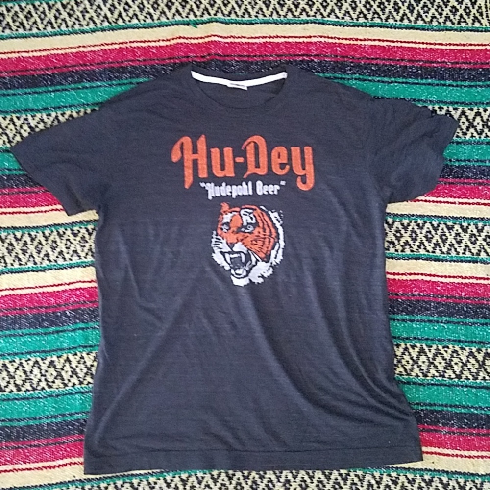 Extra large homage hu dey Hudepohl Beer T Shirt